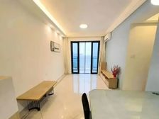 长隆 保利红馆可拎包入住 房龄新 环境优美 临地铁 双卫格局