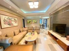 保利天悦 全明户型四房 南北向豪华装修 产权清晰 看房方便