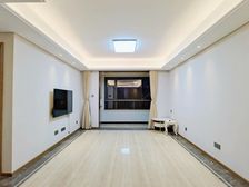 新出炉,3居2卫,385万,有车位,精装,拎包住