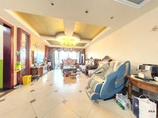 怡海花园恒泰园 南北通透大三居加保姆间 高层采光视野好 着急