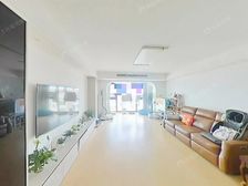 川沙现代广场旁 电梯房好楼层 南北通透 精装修诚心出售
