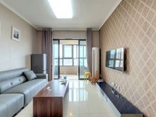 保利花园 四期 标准套三 对中庭 朝南