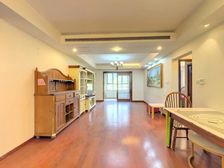 新里西斯莱公馆3居一厅首付80多本人已实勘真实信息