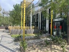 实拍常营商圈梦谷产业园300平精装独栋办公室家具