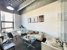 东五环新出独立门头房源出租,独立门头上下两层