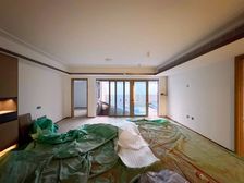 万科四房精装洋房,带花园带两层地下室