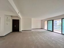 两个车位 大横厅 中间位置 视野景观好 安逸的很嘛