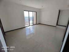 次新小区 南向采光好 中间好楼层 方便出行 价格美丽房东直卖