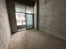 九龙湖西站对面 地铁口带阳台的现房Loft公寓