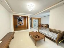 合生10年全明联排别墅独套 在卖!百平地下室 心双车位