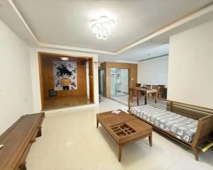 合生10年全明联排别墅独套 在卖!百平地下室 心双车位