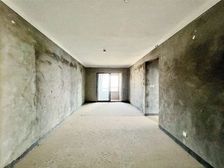 看房找黄老师,黄老师谈价凶得很,随时联系。