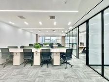 双面采光·骡马市地铁口·适创业过渡企业·5隔间24卡位带家具