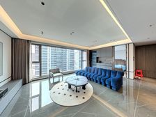 天空之镜 三室两卫 南北通透 精装修 私产满5年 诚意出售