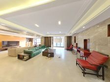 交易零点5 月亮河七星公馆 低密静奢平墅 270度转角一口价