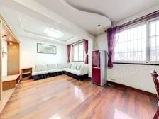 金谷花园顶楼带阁楼的复式房子,已经安装了电梯,钥匙在手