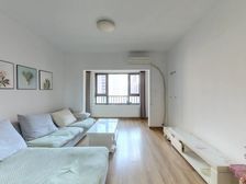 盛世颐园南北通透三居 低层简装满二住宅