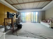 一线湖景别墅 上下4层 简单装修 业主诚心出售