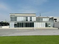 精装企业独栋 超大展示面 正对园区中心广场