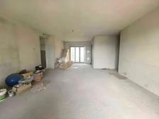 龙光君御旗峰 电梯房 高楼层采光充足 正南朝向 小区自带山景