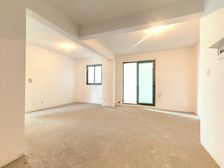 蝴蝶湾南苑小三房,纯毛坯未住人