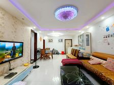 新上 New龙湖天街轻轨旁 精装三房 首付15颗 拎包入住