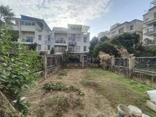 水印长堤联排别墅带花园有露台实用面积大