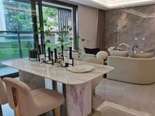 中央公园精装修1梯2户南北通透板式洋房,精装免