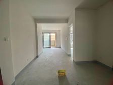 送二个产权车位 真实可谈 22年次新房 看房方便