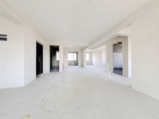 绿城·留香园 4室1厅 东 南 北