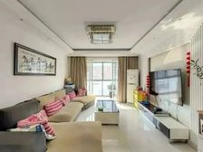 畅馨园 3室2厅 131.71平豪华精装修,有车位业主急售来