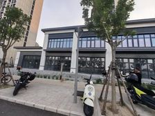 直租 朝阳东坝北D铁口 商业招业态不限 餐饮,美容,美甲等等