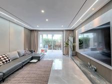 风和日丽 3室1厅 148.26平