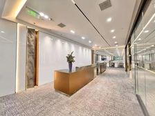 东四十条商圈 中汇广场 精装修带家具 正对电梯 高区户型方正