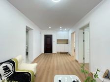 电梯已成!花园位置采光好,全新前精装修,送1个固定车位!!!