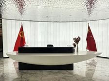 金融城 汇金国际转租 正对电梯口 送豪华装修家具