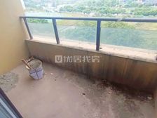 户型方正 采光好清水 三房一卫
