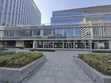 一楼临街,面宽40米,落地窗,无柱,超适合展厅,楼集聚区