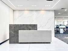 金苑大厦国企写字楼 98平小户型 两个 10多工位