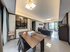 新出房源 蓝光雍锦府 通透三房 阳光无挡 精装修