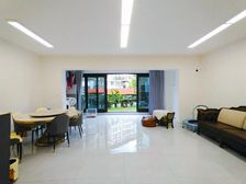 次新小区 洋房 花园可以用 朝小