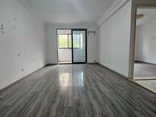 佘北凤尾苑边套三房 全明户型 地段繁华 交通方便 有钥匙