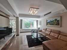 2层 独栋别墅 北进门 南花园 中介费只收 3000