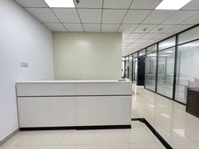 市中心五一大道地铁口4加1格局 亚大 佳兆业广场