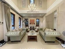 圣堡别墅 新装修 全套房设计 临自然大河 看房有钥匙大独栋