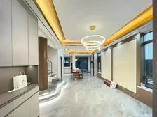 装修未曾入住!半岛三层独栋 临河南北双花园 近18号康桥站!