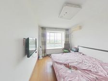 边套全明,采光好,视野佳,中间位置,安静,户型方正