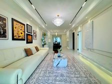 沙坪坝区 龙湖开元晶蓝二期 四房 168万