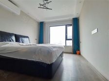 沙坪坝区 融创滨江壹号观麓台 四房房型方通风正交通购物fb