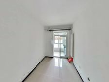 建明里小区第二排 不临街不把边一层就此一套 三个大阳台落地窗